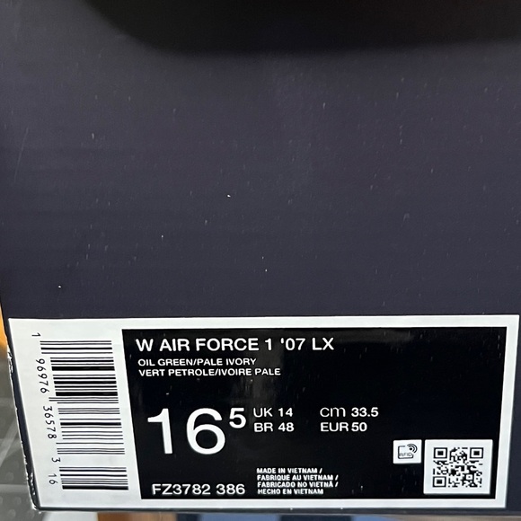 Nike
Air Force 1 07 LX W
Brand new W/ box🔥 - Picture 10 of 11
